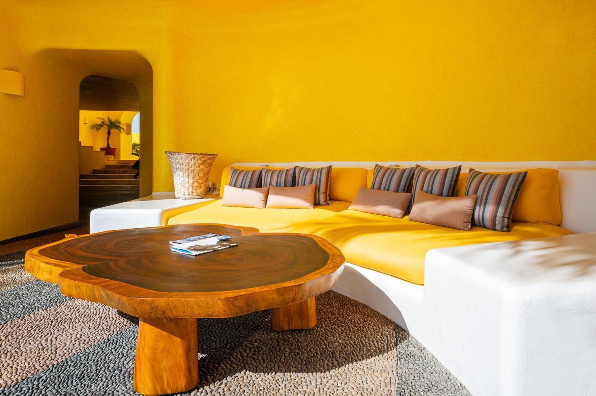 Sol De Oriente In Careyes Hotel Exterior photo
